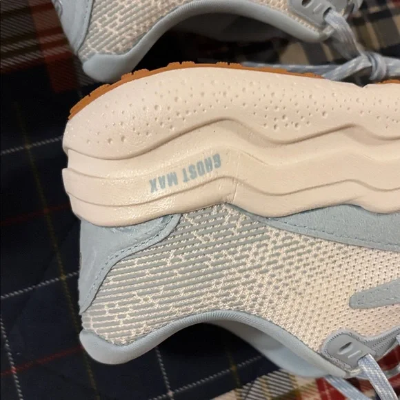 Brooks Ghost Max 2 new in box - Picture 7 of 8